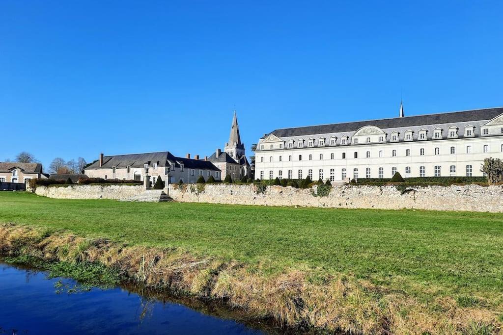 Gite De Charme - La Cure Pontlevoy Exterior photo