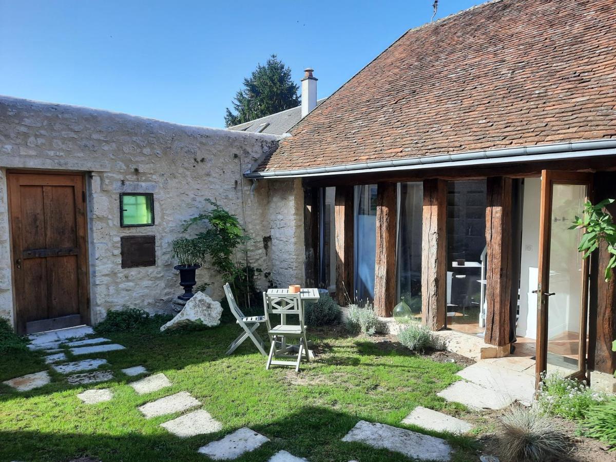 Gite De Charme - La Cure Pontlevoy Exterior photo